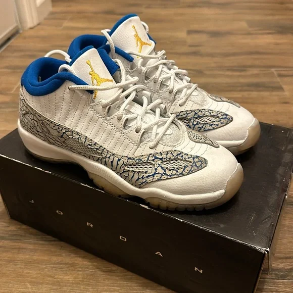 Air Jordan 11 Retro Low 306006-172 Youth 6Y